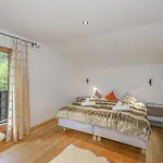 Chalet Moralee Mit Whirlpool In Kitzbuehel By One Villas בקתה *