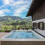 Chalet Moralee Mit Whirlpool In Kitzbuehel By One Villas *