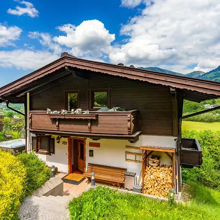 Mora-lodge By Alpine Host Helpers Chalet