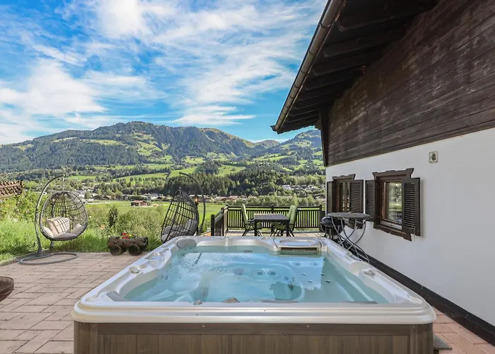 Chalet Moralee Kitzbuehel, Hot Tub & Alpenblick By One Villas *